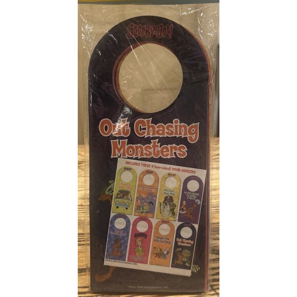 Scooby Doo Door Hangers TWO SIDED PACK OF 4 - RARE - Brand New Unopened! - Picture 7 of 7